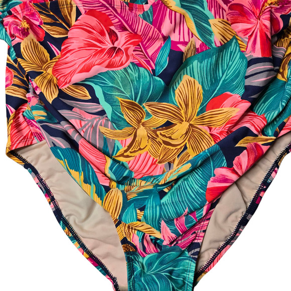 Kona Sol One-Piece Floral Swimsuit Size: 22W - Picture 3 of 6